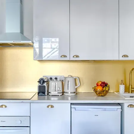 شقة Glamour Chic En Hyper Centre - Wifi - Sauna Pour 2 - Mylittlestay *