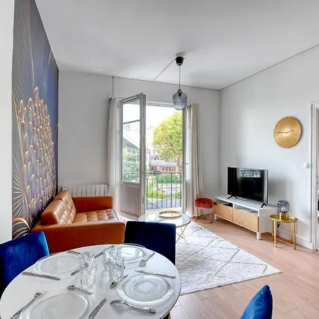 Apartment Glamour Chic En Hyper Centre Pour 4 - Wifi - Sauna Pour 2 - Mylittlestay *